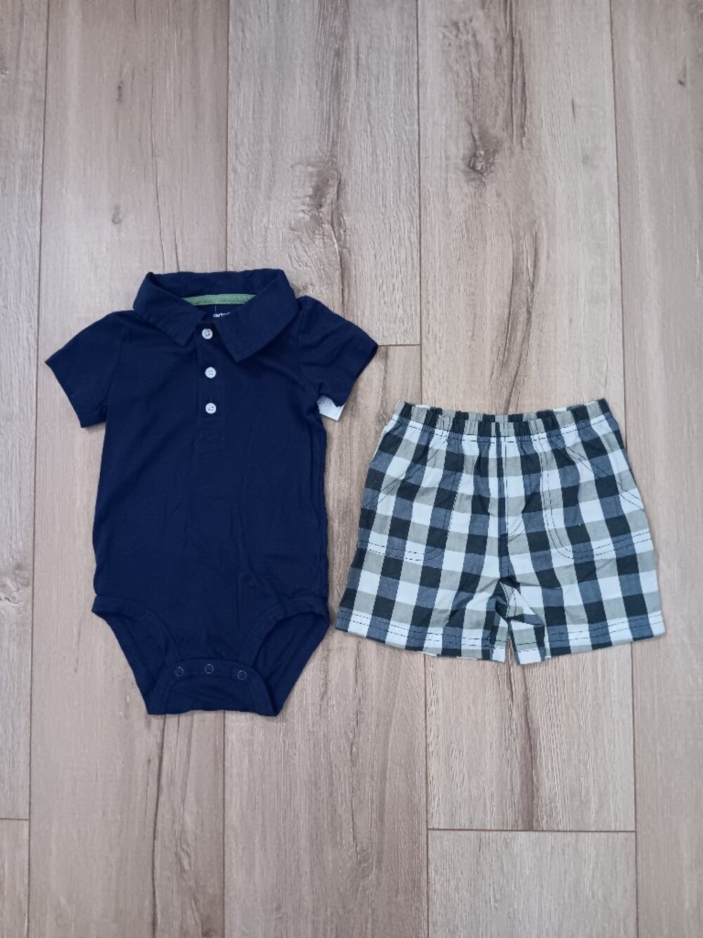 Carter's Baby Boy 2pc Polo Bodysuit Shorts Set 12 Months Navy Plaid Cotton